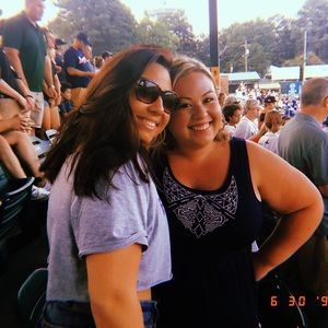 Meet your Posher, Abbi